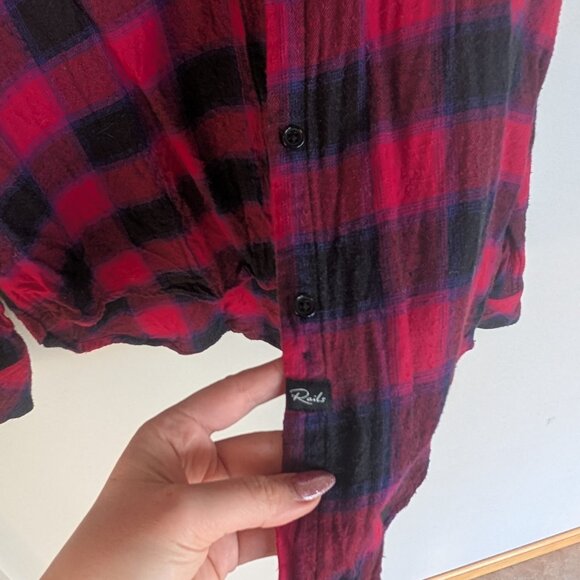 Rails Milo Plaid Flannel in Black and Cherry Violet Size Medium - Picture 6 of 12